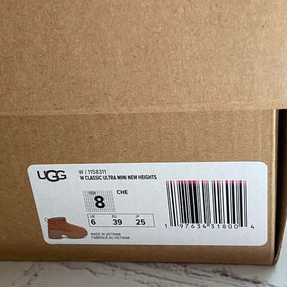 UGG Mini New Heights Suede Ankle Booties 8 Chestnut NWT - Picture 3 of 5